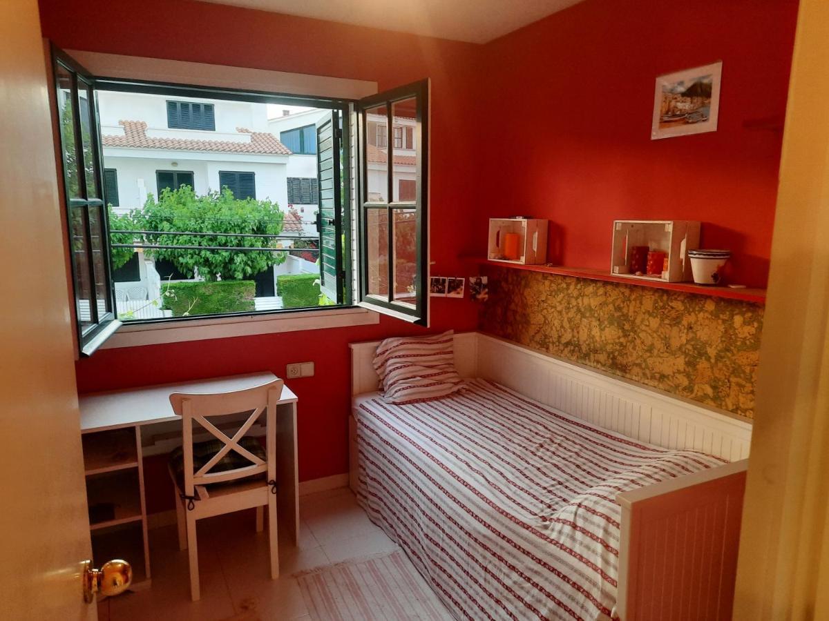 Appartement Cosy House With Garden Infront Of The Sea à Creixell Extérieur photo