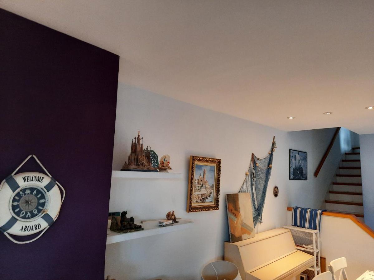 Appartement Cosy House With Garden Infront Of The Sea à Creixell Extérieur photo